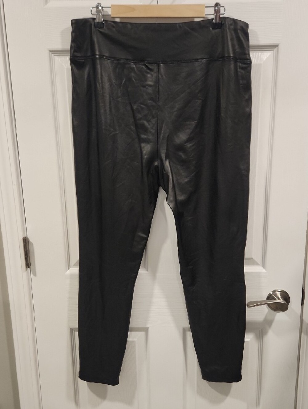 just be Black Faux Leather-Look Leggings - Picture 3 of 5